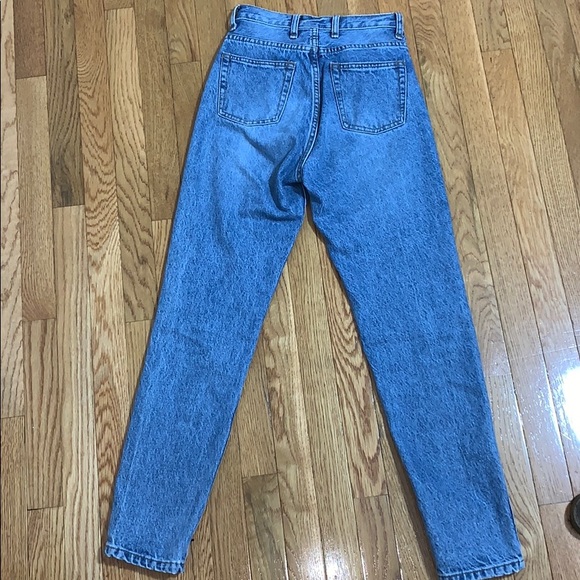 Brandy Melville jeans - Picture 2 of 3